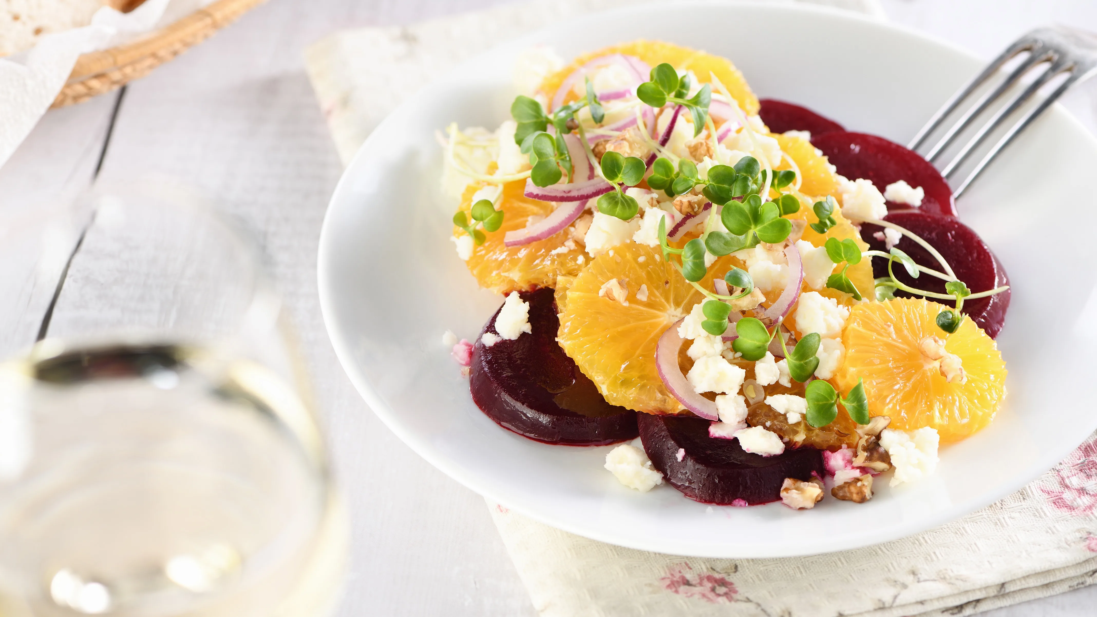 Salade de betterave, orange et chèvre frais